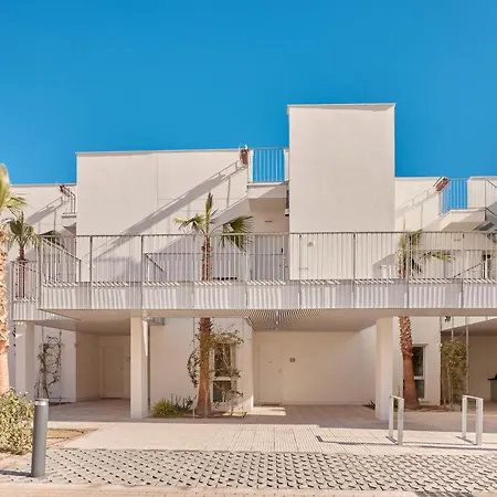 Playa Paraiso Beachfront - By Welcomely Апартаменты Вильяхойоса